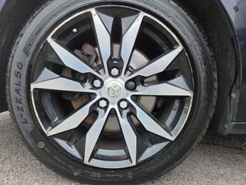 VAUXHALL INSIGNIA 2.0 Turbo D BlueInjection Elite Nav Grand Sport 5dr Diesel Autom