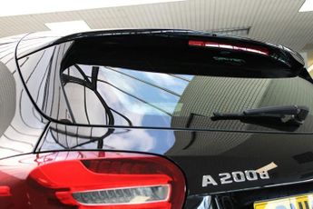 MERCEDES-BENZ A-CLASS 2.1 A200d AMG Line (Premium) Hatchback 5dr Diesel 7G-DCT Euro 6 