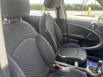 MINI COUNTRYMAN 2.0 Cooper SD SUV 5dr Diesel Auto ALL4 Euro 5 (143 ps)