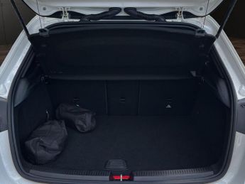 MERCEDES-BENZ A-CLASS 1.3 A250e 15.6kWh AMG Line Hatchback 5dr Petrol Plug-in Hybrid 8