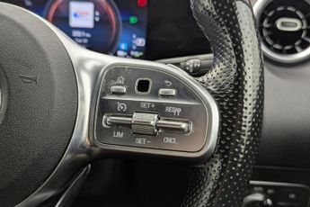 MERCEDES-BENZ GLA 1.3 GLA250e 15.6kWh Exclusive Edition SUV 5dr Petrol Plug-in Hyb