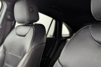 MERCEDES-BENZ GLA 1.3 GLA250e 15.6kWh Exclusive Edition SUV 5dr Petrol Plug-in Hyb