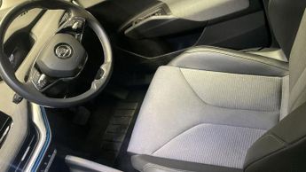 SKODA ENYAQ 82kWh 80 Loft SUV 5dr Electric Auto (204 ps)