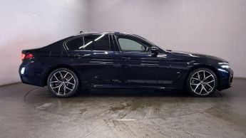 BMW 5 SERIES 2.0 520d MHT M Sport Saloon 4dr Diesel Hybrid Steptronic Euro 6