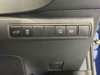 TOYOTA COROLLA 2.0 VVT-h Excel Touring Sports 5dr Petrol Hybrid CVT Euro 6 (s/s