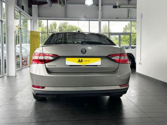 SKODA SUPERB 1.6 TDI S Hatchback 5dr Diesel DSG Euro 6 (s/s) (120 ps)