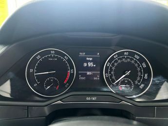 SKODA SUPERB 1.6 TDI S Hatchback 5dr Diesel DSG Euro 6 (s/s) (120 ps)