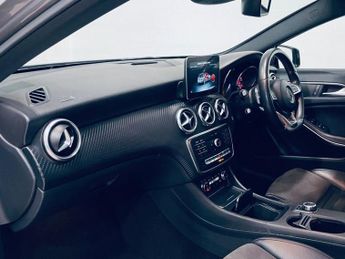 MERCEDES-BENZ A-CLASS 2.1 A200d AMG Line (Premium) Hatchback 5dr Diesel 7G-DCT Euro 6 