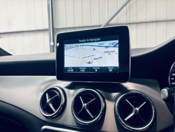 MERCEDES-BENZ CLA 2.1 CLA220d AMG Line Coupe 4dr Diesel 7G-DCT Euro 6 (s/s) (177 p