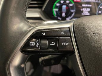 AUDI E-TRON 50 Sport SUV 5dr Electric Auto quattro 71.2kWh (313 ps)