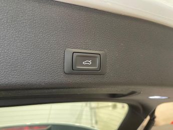 AUDI E-TRON 50 Sport SUV 5dr Electric Auto quattro 71.2kWh (313 ps)