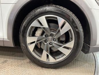 AUDI E-TRON 50 Sport SUV 5dr Electric Auto quattro 71.2kWh (313 ps)