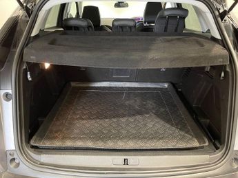 PEUGEOT 3008 1.2 PureTech GPF Allure SUV 5dr Petrol EAT Euro 6 (s/s) (130 ps)