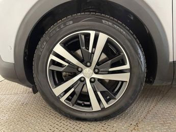 PEUGEOT 3008 1.2 PureTech GPF Allure SUV 5dr Petrol EAT Euro 6 (s/s) (130 ps)