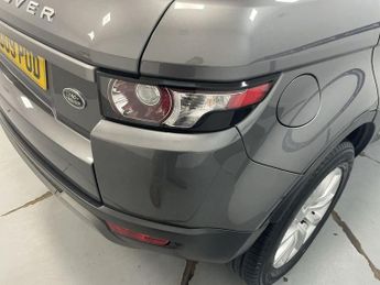 LAND ROVER RANGE ROVER EVOQUE 2.2 eD4 Pure SUV 5dr Diesel Manual FWD Euro 5 (s/s) (150 ps) - A