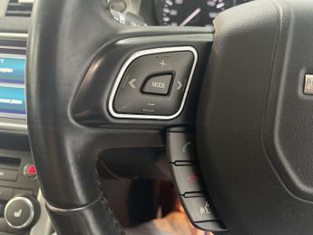 LAND ROVER RANGE ROVER EVOQUE 2.2 eD4 Pure SUV 5dr Diesel Manual FWD Euro 5 (s/s) (150 ps) - A
