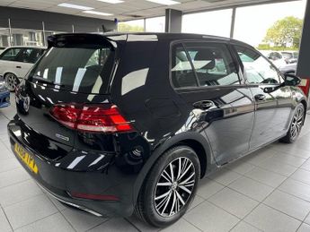 VOLKSWAGEN GOLF 1.5 TSI EVO SE Nav Hatchback 5dr Petrol DSG Euro 6 (s/s) (130 ps