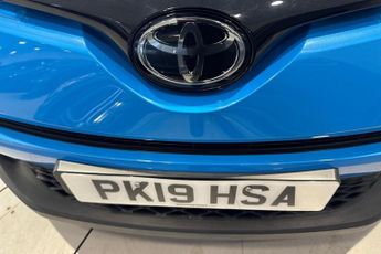 TOYOTA C-HR 1.2 VVT-i Icon SUV 5dr Petrol Manual Euro 6 (s/s) (116 ps) Touch