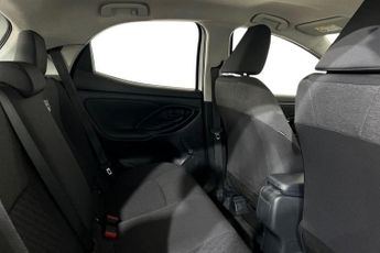 TOYOTA YARIS 1.5 VVT-h Icon Hatchback 5dr Petrol Hybrid E-CVT Euro 6 (s/s) (1