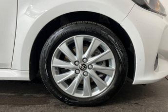 TOYOTA YARIS 1.5 VVT-h Icon Hatchback 5dr Petrol Hybrid E-CVT Euro 6 (s/s) (1