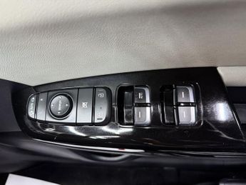 KIA SPORTAGE 2.0 CRDi GT-Line SUV 5dr Diesel Auto AWD Euro 6 (134 bhp)