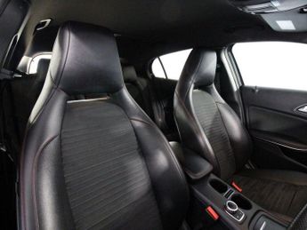 MERCEDES-BENZ GLA 2.1 GLA200d AMG Line SUV 5dr Diesel 7G-DCT Euro 6 (s/s) (136 ps)