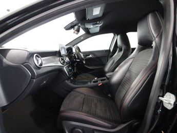 MERCEDES-BENZ GLA 2.1 GLA200d AMG Line SUV 5dr Diesel 7G-DCT Euro 6 (s/s) (136 ps)