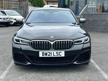 BMW 5 SERIES 4.4 M550i V8 Saloon 4dr Petrol Steptronic xDrive Euro 6 (s/s) (5