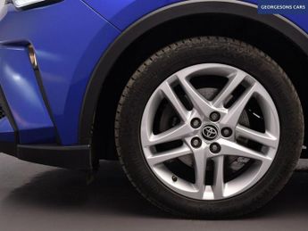 TOYOTA C-HR 1.8 VVT-h GPF Icon SUV 5dr Petrol Hybrid CVT Euro 6 (s/s) (122 p
