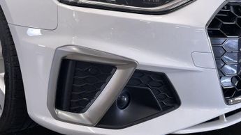 AUDI A4 2.0 TDI 30 S line Saloon 4dr Diesel S Tronic Euro 6 (s/s) (136 p