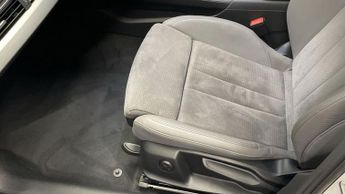 AUDI A4 2.0 TDI 30 S line Saloon 4dr Diesel S Tronic Euro 6 (s/s) (136 p