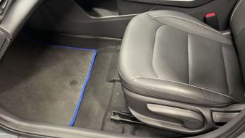 HYUNDAI IONIQ 38.3kWh Premium SE Hatchback 5dr Electric Auto (136 ps)