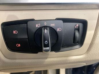 BMW 3 SERIES 2.0 328i Modern Saloon 4dr Petrol Auto Euro 5 (s/s) (245 ps)