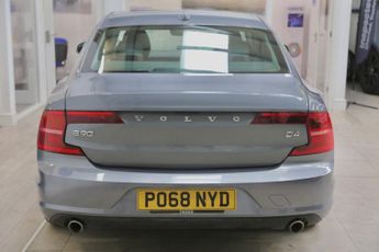 VOLVO S90 2.0 D4 Momentum Saloon 4dr Diesel Auto Euro 6 (s/s) (190 ps)