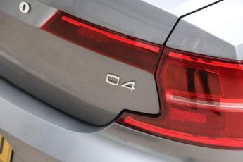 VOLVO S90 2.0 D4 Momentum Saloon 4dr Diesel Auto Euro 6 (s/s) (190 ps)