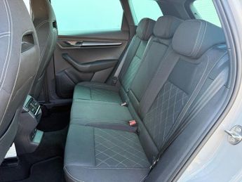 SKODA KAROQ 1.5 TSI ACT SportLine SUV 5dr Petrol DSG Euro 6 (s/s) (150 ps)