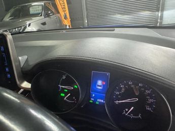 TOYOTA C-HR 1.8 VVT-h Dynamic SUV 5dr Petrol Hybrid CVT Euro 6 (s/s) (122 ps