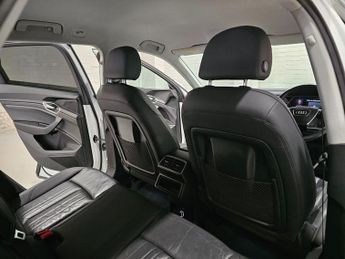 AUDI E-TRON 55 SUV 5dr Electric Auto quattro 95kWh (408 ps)