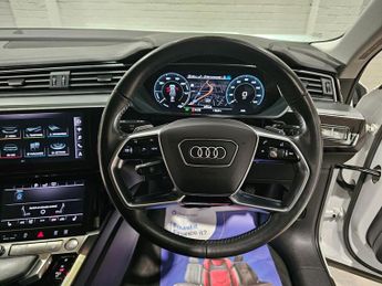 AUDI E-TRON 55 SUV 5dr Electric Auto quattro 95kWh (408 ps)