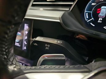 AUDI E-TRON 55 SUV 5dr Electric Auto quattro 95kWh (408 ps)