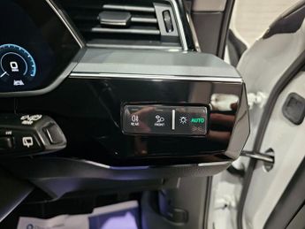 AUDI E-TRON 55 SUV 5dr Electric Auto quattro 95kWh (408 ps)