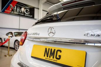 MERCEDES-BENZ GLA 2.1 GLA220d AMG Line (Premium) SUV 5dr Diesel 7G-DCT 4MATIC Euro