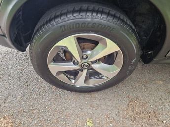 NISSAN JUKE 1.6 Acenta SUV 5dr Petrol XTRON Euro 6 (117 ps)