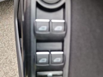 FORD FOCUS 1.6 Titanium Estate 5dr Petrol Powershift Euro 6 (125 ps)