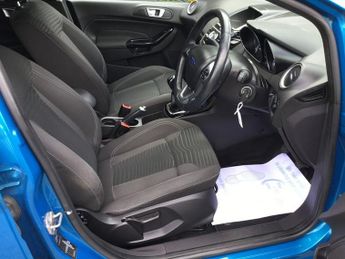 FORD FIESTA 1.0T EcoBoost Titanium Hatchback 5dr Petrol Manual Euro 5 (s/s) 