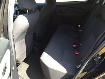 TOYOTA YARIS 1.33 Dual VVT-i Design Hatchback 5dr Petrol Manual Euro 6 (99 ps