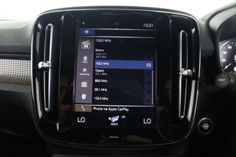 VOLVO XC40 1.5 T3 R-Design Auto Euro 6 (s/s) 5dr
