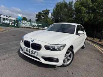 BMW 118 1.5 118i GPF SE Hatchback 5dr Petrol Auto Euro 6 (s/s) (136 ps)