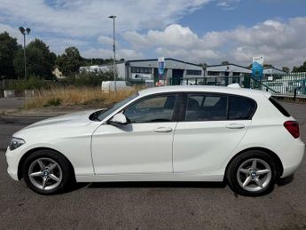 BMW 1 SERIES 1.5 118i GPF SE Hatchback 5dr Petrol Auto Euro 6 (s/s) (136 ps)