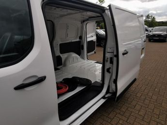 TOYOTA PROACE 75kWh Icon Medium Panel Van 6dr Electric Auto MWB (7kW OBC) (136